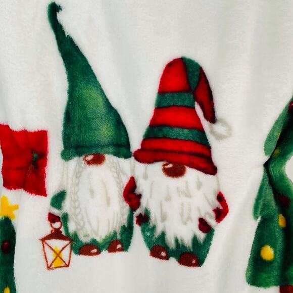 Merry & Bright Gnome and Christmas Tree Throw Blanket, White, 50x70 - Picture 3 of 8